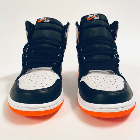 ♦️SOLD♦️NIKE AIR JORDAN 1 ELECTRO ORANGE - Picture 8 of 8